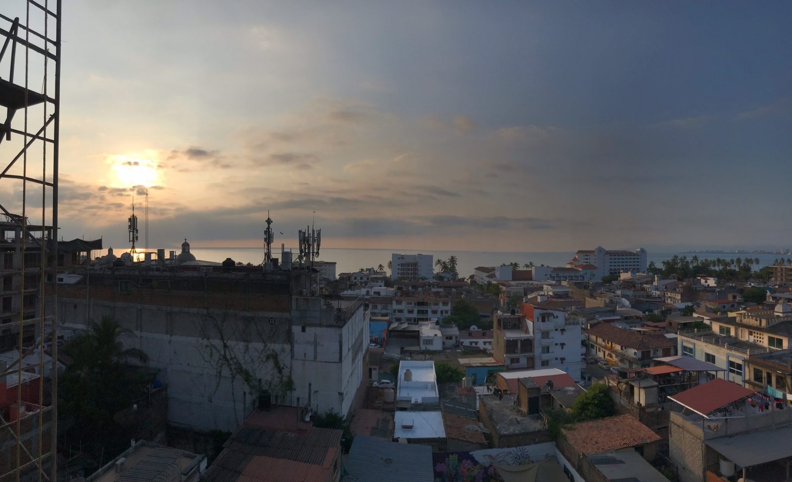 A picture of SUNSETOWER 5 DE DICIEMBRE