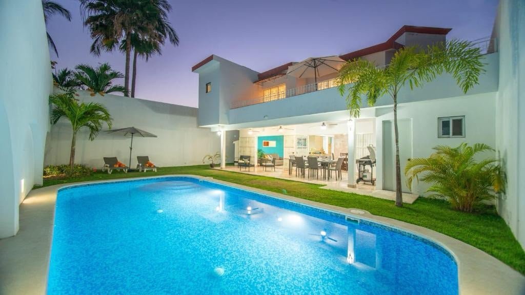 A picture of CASA 4 RECAMRAS EN VENTA EN PUERTO VALLARTA!